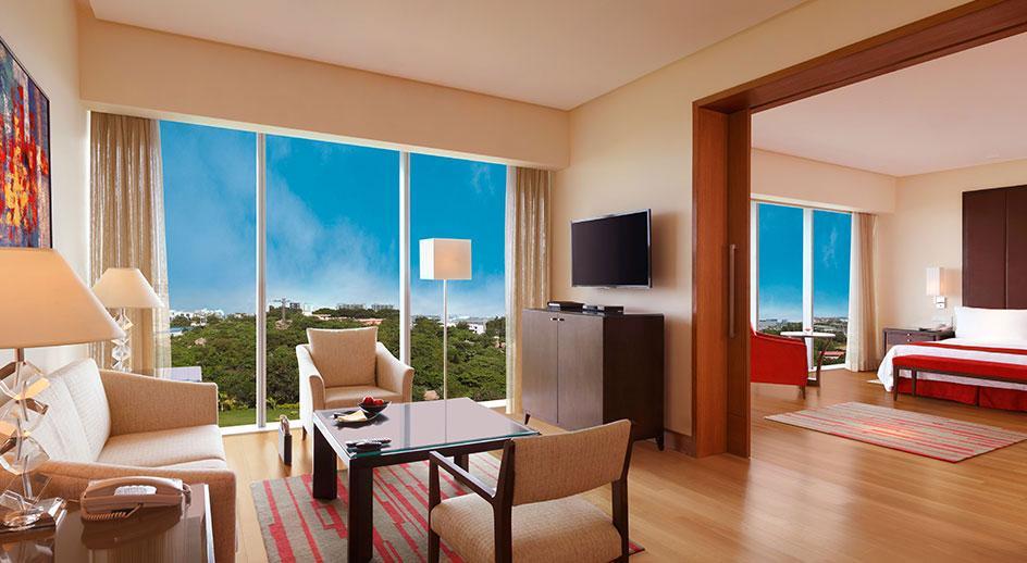 Trident Hyderabad Hotel Bagian luar foto Suite