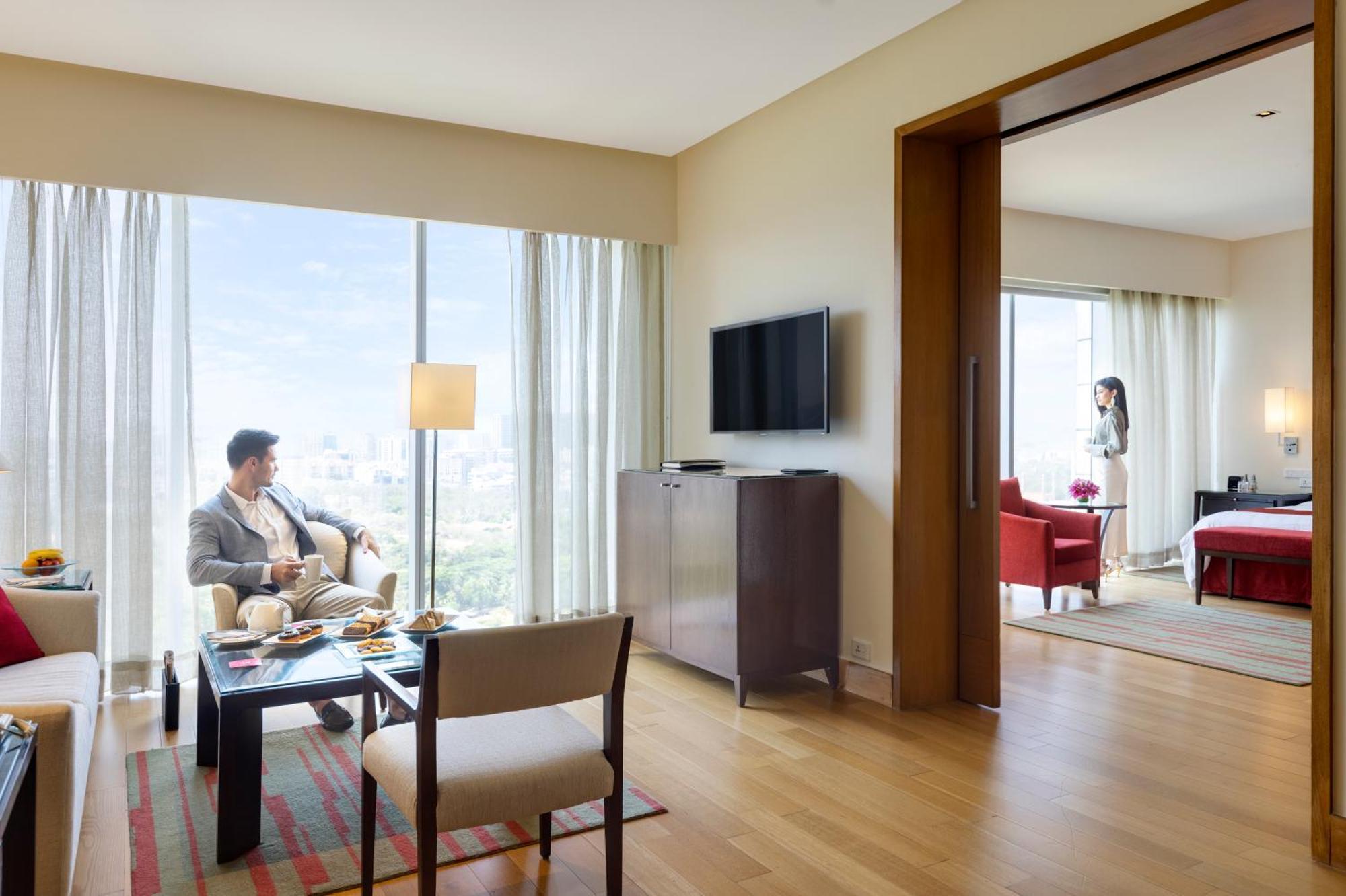 Trident Hyderabad Hotel Bagian luar foto Suite