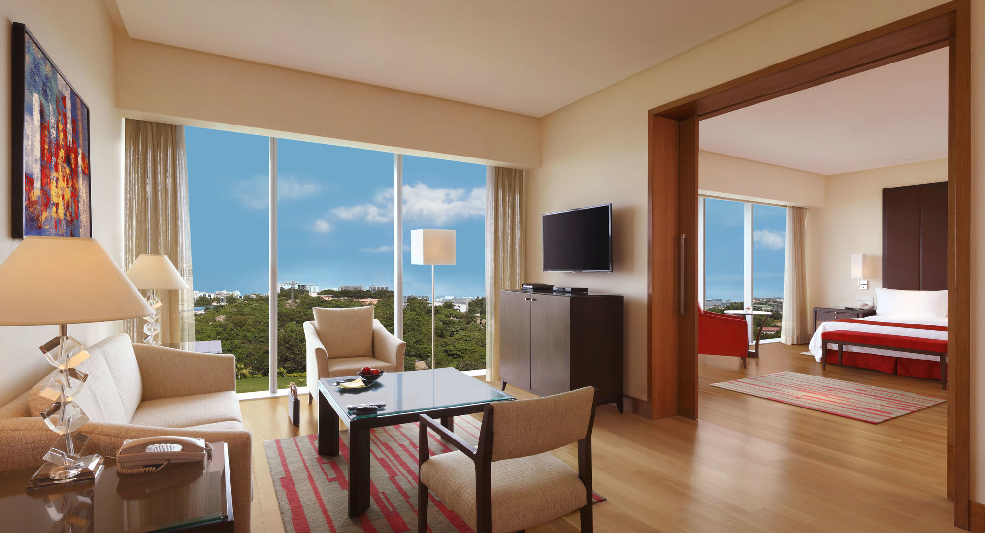 Trident Hyderabad Hotel Ruang foto Suite at the Westin Hyderabad