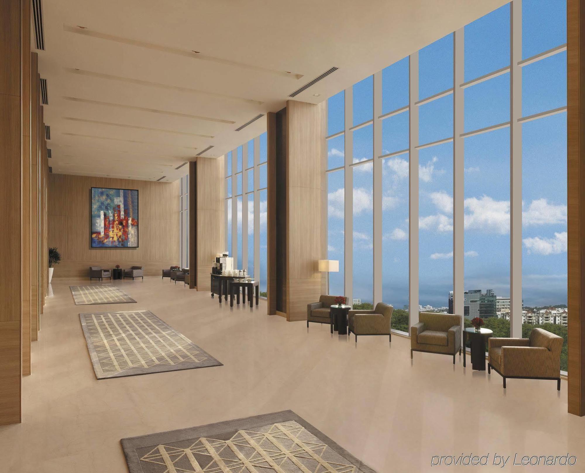 Trident Hyderabad Hotel Bagian luar foto The Sky Lounge